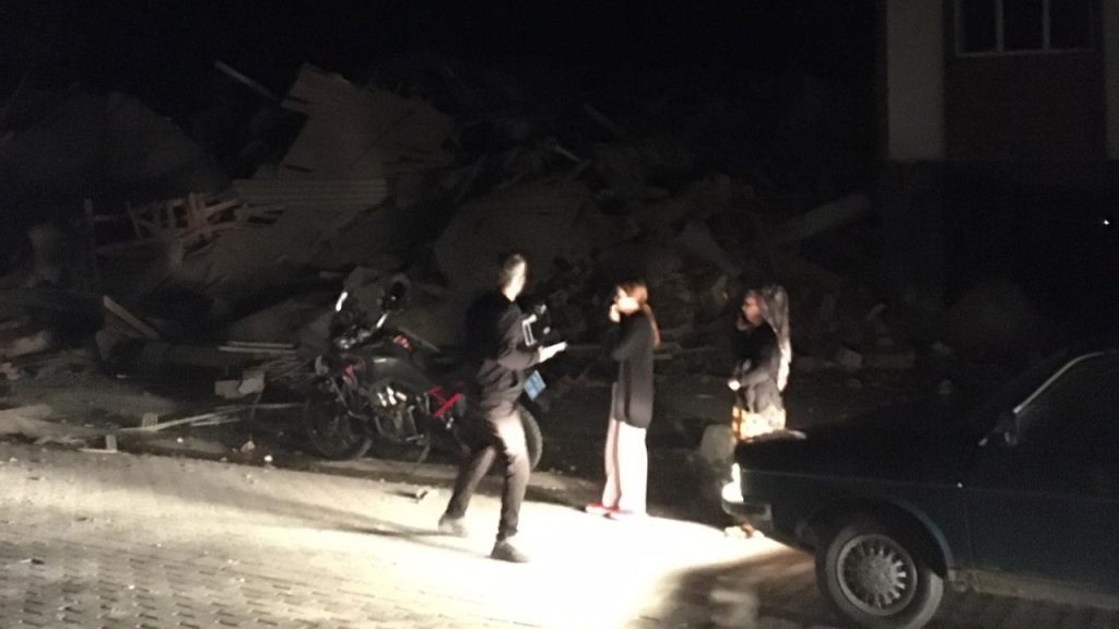 Balıkesir’de 6,1 büyüklüğünde deprem! İstanbul, İzmir, Bursa sallandı