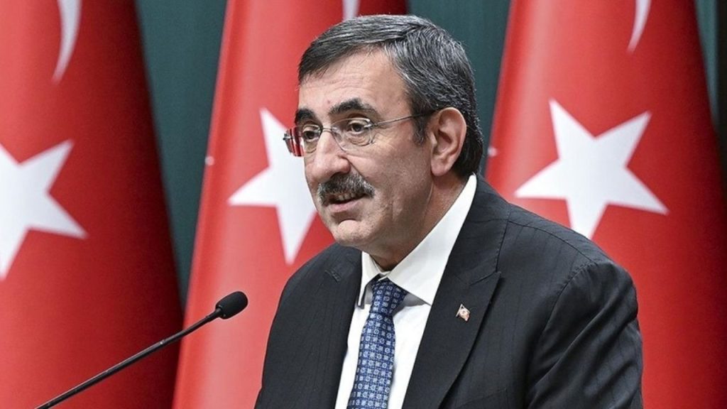 Cevdet Yılmaz: Halkımızın en büyük meselesi enflasyon