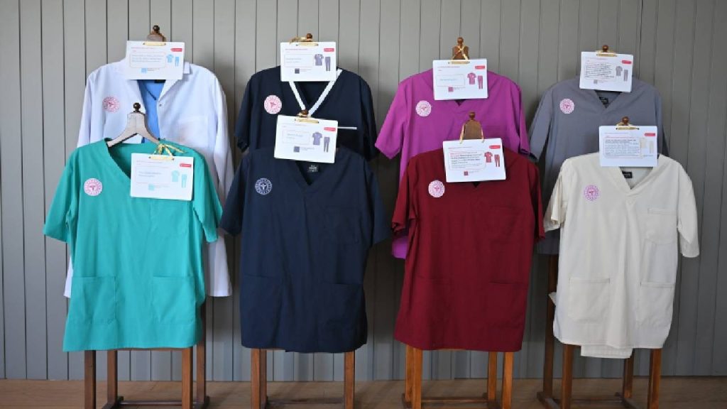 Sağlık çalışanlarının kıyafetlerinde yeni dönem: 1 Ocak 2026’dan itibaren geçerli olacak