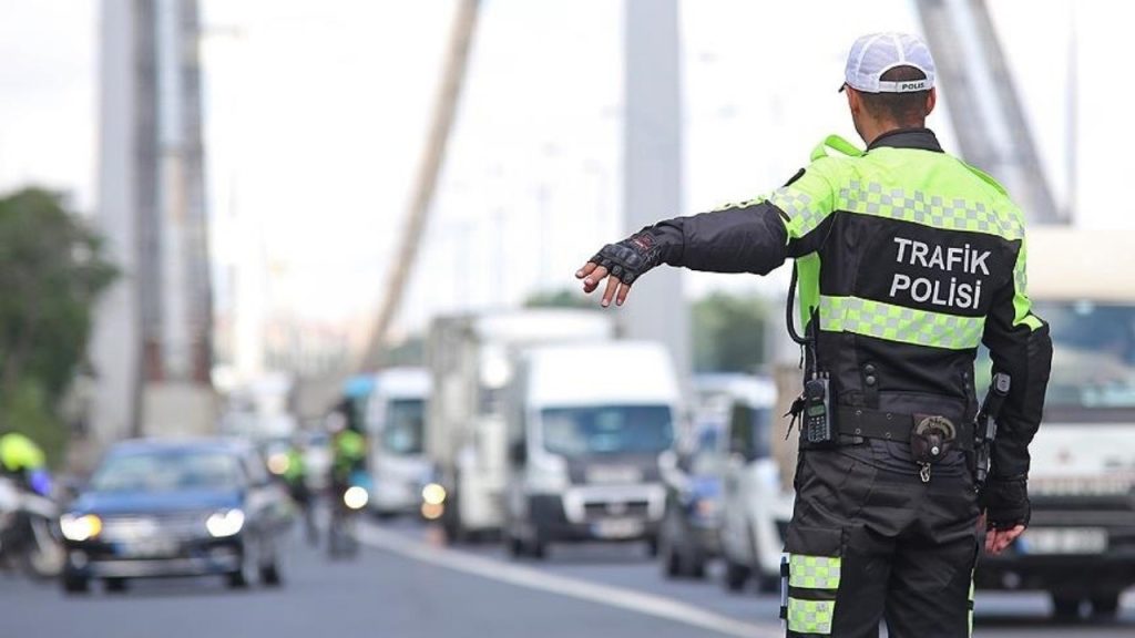 Yola çıkacaklar dikkat! İstanbul’da bazı cadde ve yollar trafiğe kapatıldı