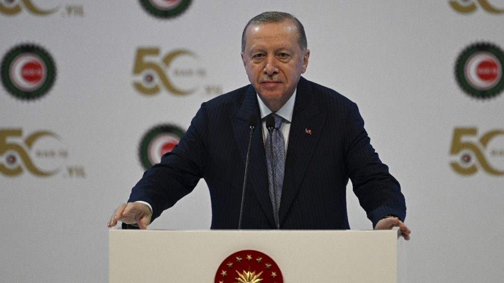 Erdoğan: Hepimizi sıkıntıya sokan hayat pahalılığı meselesini mutlaka çözeceğiz