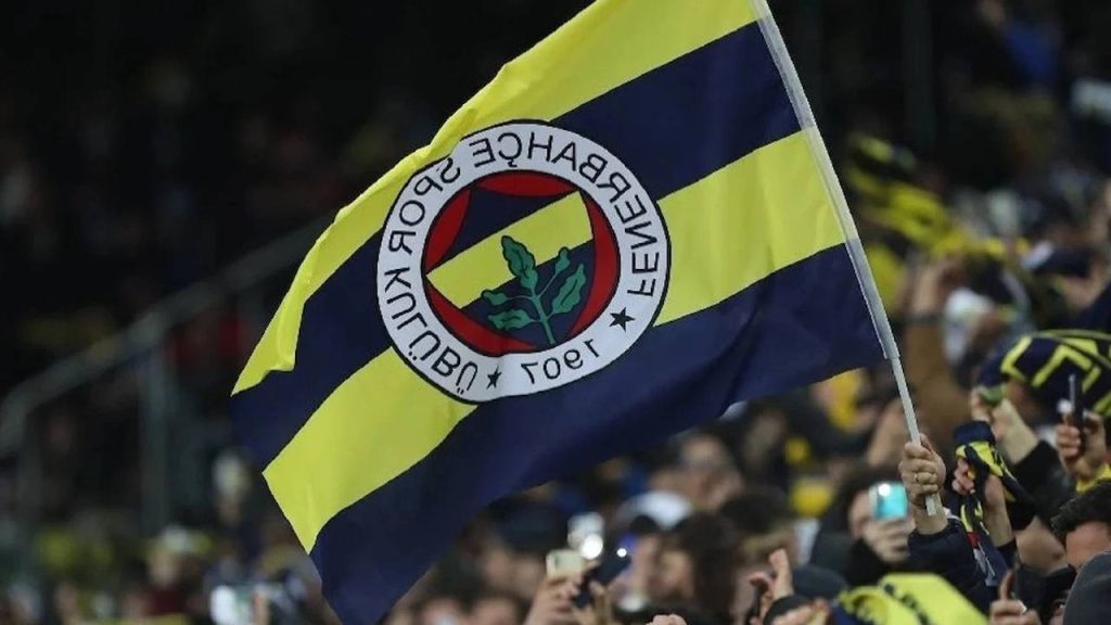 Fenerbahçe yönetiminde 3 istifa