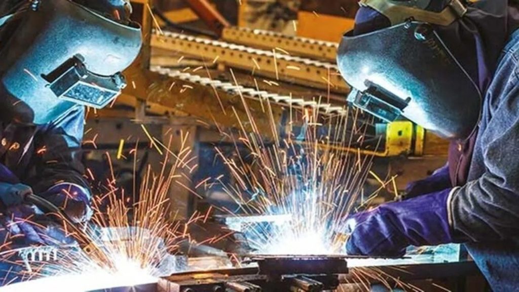 Euro Bölgesi’nde bileşik PMI 30 ayın en yükseğinde
