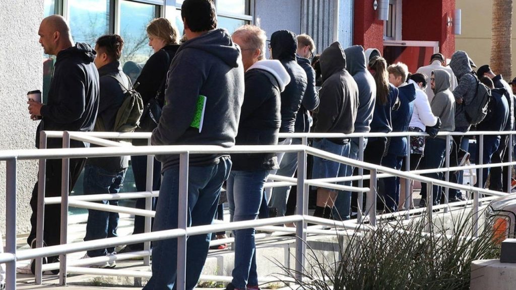 ABD’de işsizlik başvuruları beklentilerin üzerinde arttı