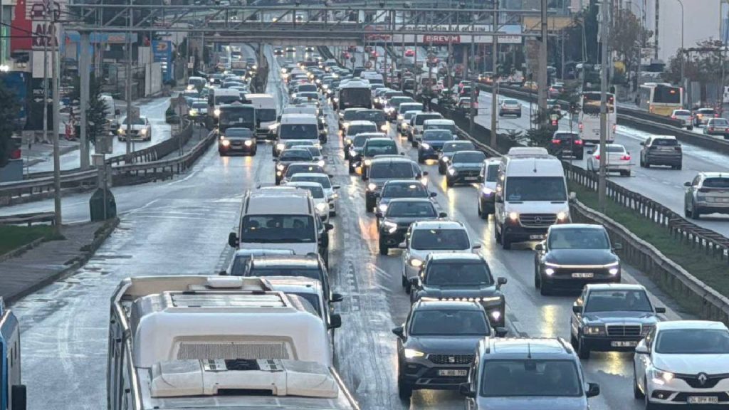 Trafik sigortasında hasarsızlık indirimi sürücüye mi bağlandı?