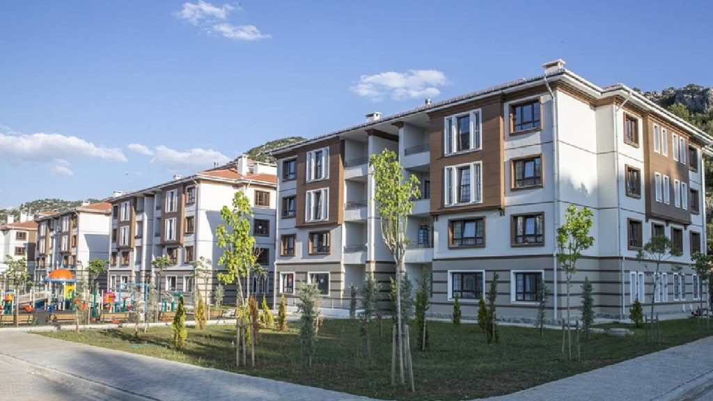 ‘Yüzyılın Konut Projesi’nde ilk kura pazartesi çekilecek: Hangi ilden başlıyor? Evler ne zaman teslim edilecek?