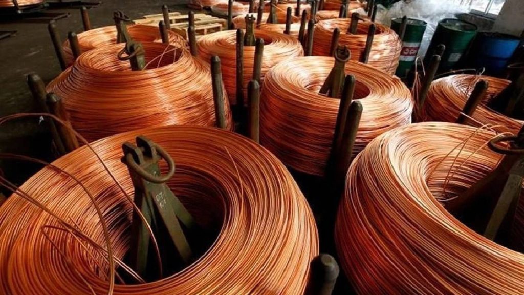 Bakırdan yeni rekor: İlk kez 13 bin doları aştı