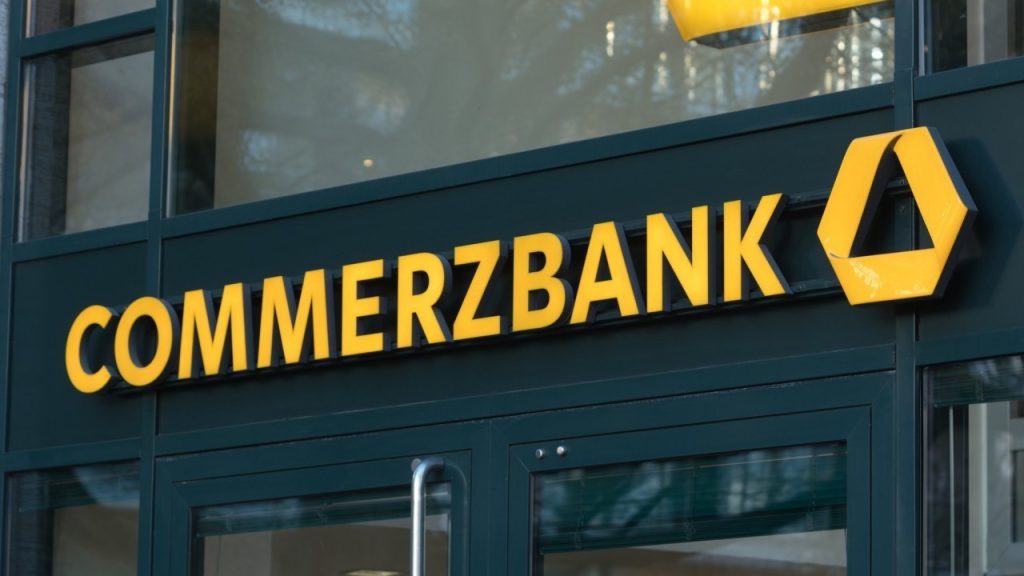 Commerzbank: Dolardan uzaklaşma euroya yarayabilir