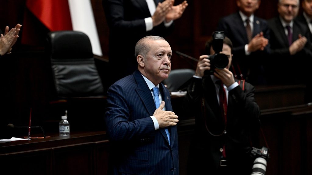 Cumhurbaşkanı Erdoğan: Emeklilerin taleplerine hiçbir zaman kulak tıkamadık, yaşadıkları sıkıntıların farkındayız