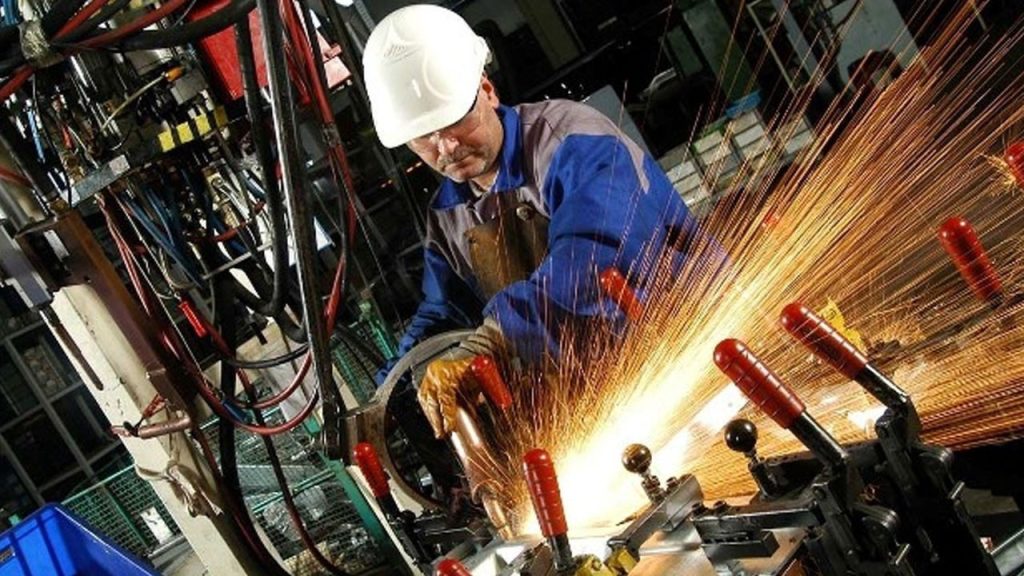 İmalatta istihdam 4 yılın dibine indi