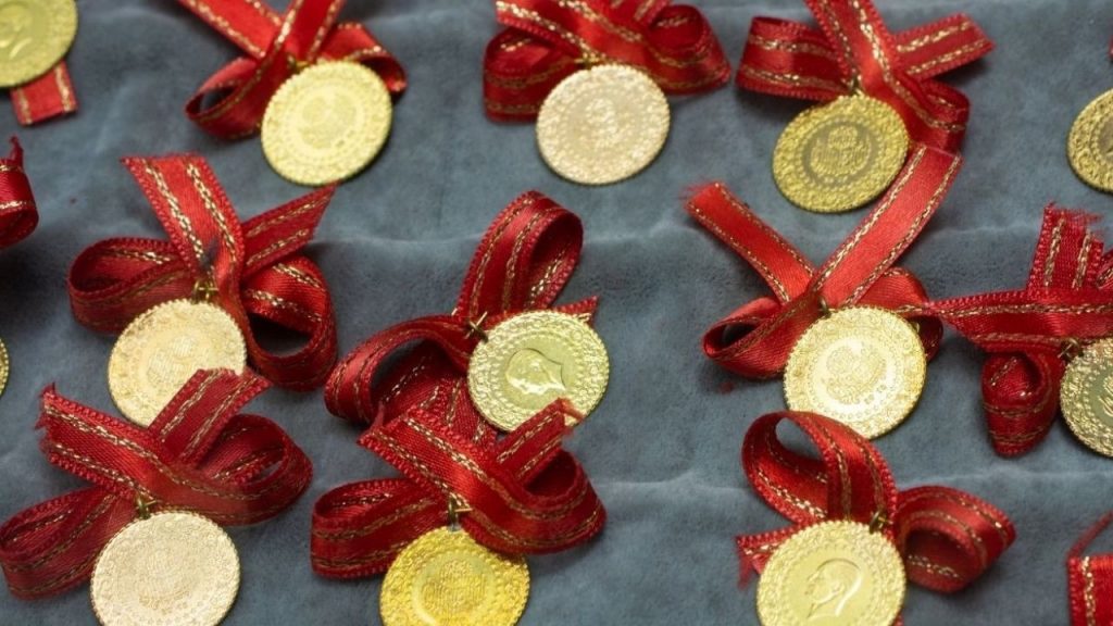 Altın yeni yıla yükselişle girdi: İşte 2 Ocak 2026 çeyrek, gram ve yarım altın satış fiyatları
