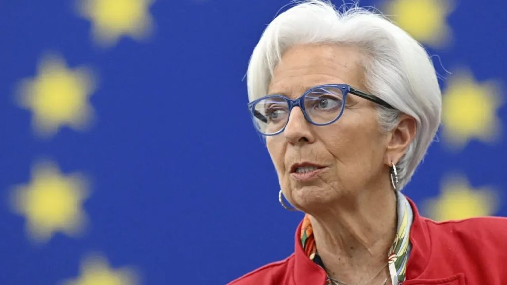 ECB/Lagarde: Döviz kurunu hedeflemiyoruz ama yakından izliyoruz
