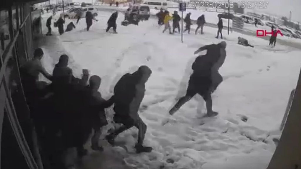 Malatya’da 7,6’lık depremin yeni görüntüleri ortaya çıktı (Video)